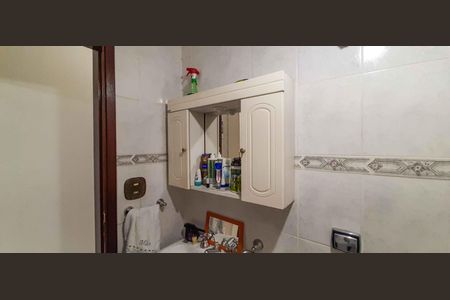 Casa à venda com 150m², 3 quartos e 2 vagasBanheiro 2