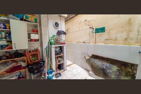 Casa à venda com 150m², 3 quartos e 2 vagasÁrea de Serviço