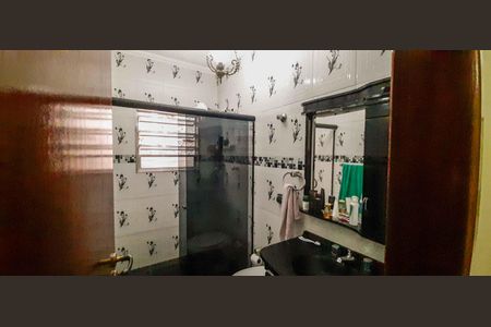 Casa à venda com 150m², 3 quartos e 2 vagasBanheiro Social