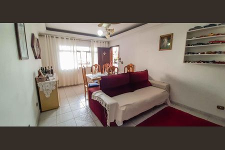 Casa à venda com 150m², 3 quartos e 2 vagasSala