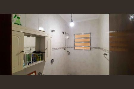 Casa à venda com 150m², 3 quartos e 2 vagasBanheiro 2