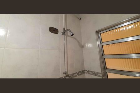 Casa à venda com 150m², 3 quartos e 2 vagasBanheiro 2