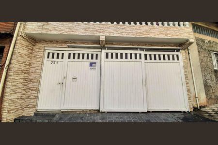 Casa à venda com 150m², 3 quartos e 2 vagasFachada