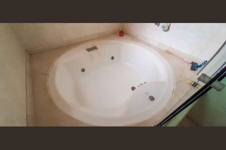 Casa à venda com 150m², 3 quartos e 2 vagasBanheiro da Suíte