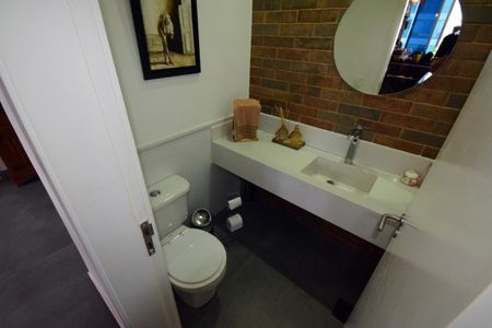 Apartamento à venda com 140m², 2 quartos e 2 vagasLavabo