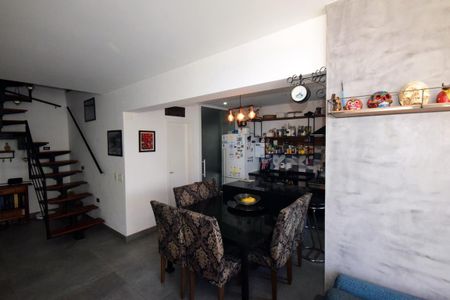 Apartamento à venda com 140m², 2 quartos e 2 vagasSala