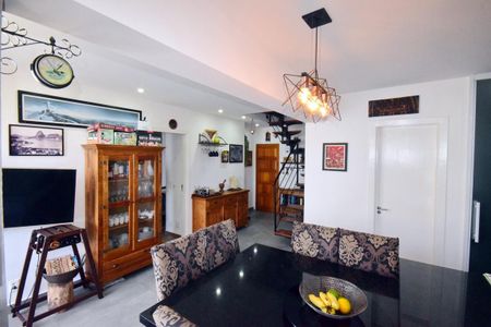 Apartamento à venda com 140m², 2 quartos e 2 vagasSala