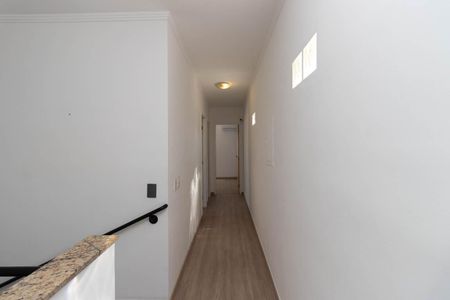 Casa à venda com 210m², 4 quartos e 3 vagasCorredor dos Quartos