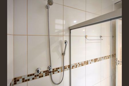 Apartamento à venda com 87m², 3 quartos e sem vaga Apartamento à venda com 87m², 3 quartos e sem vagaBanheiro da Suíte