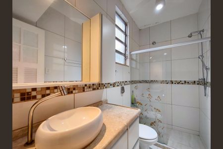 Apartamento à venda com 87m², 3 quartos e sem vaga Apartamento à venda com 87m², 3 quartos e sem vagaBanheiro da Suíte