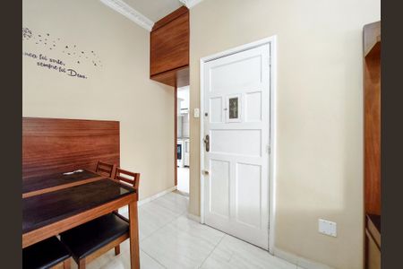 Apartamento à venda com 87m², 3 quartos e sem vaga Apartamento à venda com 87m², 3 quartos e sem vagaSala