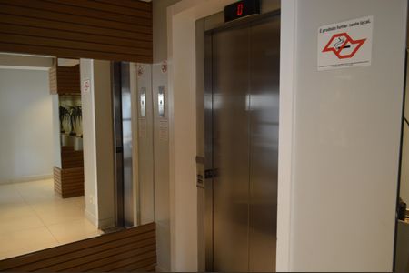 Apartamento à venda com 45m², 2 quartos e 1 vagaElevador