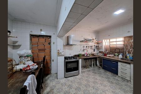 Casa para alugar com 500m², 4 quartos e 2 vagasCozinha