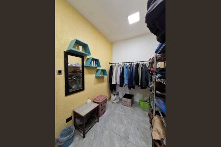 Casa para alugar com 500m², 4 quartos e 2 vagasCloset do quarto 2