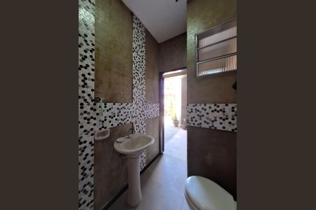 Casa para alugar com 500m², 4 quartos e 2 vagasBanheiro