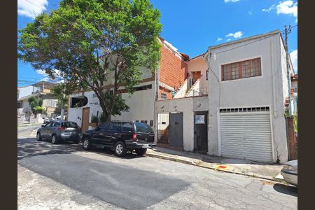 Casa para alugar com 500m², 4 quartos e 2 vagasFachada