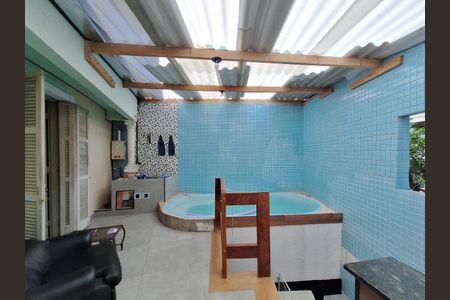 Casa para alugar com 500m², 4 quartos e 2 vagasVaranda