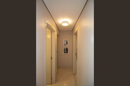 Apartamento à venda com 74m², 2 quartos e 1 vagaCorredor