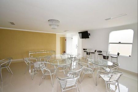 Apartamento à venda com 74m², 2 quartos e 1 vagaÁrea comum - Salão de festas