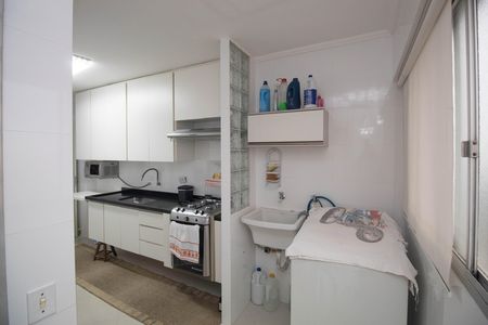 Apartamento à venda com 74m², 2 quartos e 1 vagaÁrea de Serviço