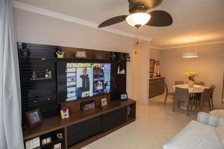 Apartamento à venda com 74m², 2 quartos e 1 vagaSala 