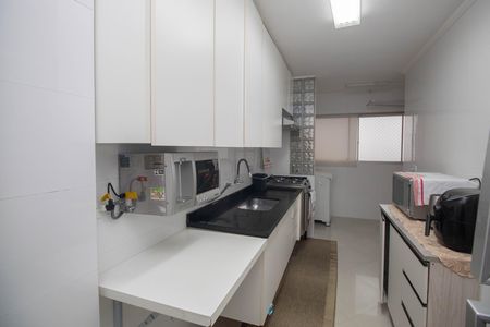 Apartamento à venda com 74m², 2 quartos e 1 vagaCozinha