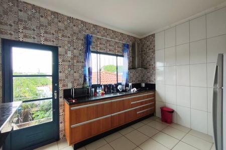 Casa à venda com 297m², 3 quartos e 3 vagas Casa à venda com 297m², 3 quartos e 3 vagasCozinha