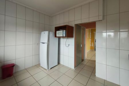 Casa à venda com 297m², 3 quartos e 3 vagas Casa à venda com 297m², 3 quartos e 3 vagasCozinha