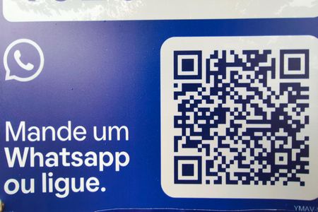 Casa à venda com 297m², 3 quartos e 3 vagas Casa à venda com 297m², 3 quartos e 3 vagasPLACA INSTALADA NA FACHADA
