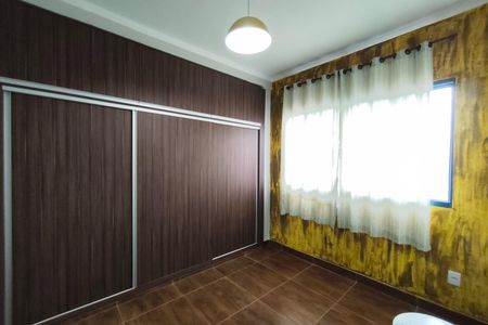 Casa à venda com 297m², 3 quartos e 3 vagas Casa à venda com 297m², 3 quartos e 3 vagasQuarto Suíte