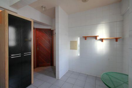 Apartamento para alugar com 180m², 3 quartos e 2 vagasÁrea de Serviço