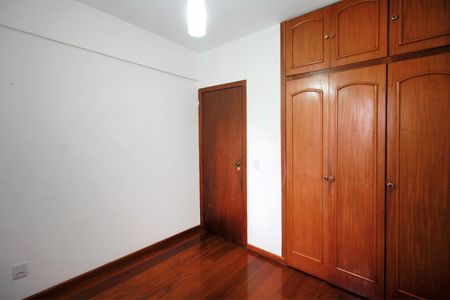 Apartamento para alugar com 180m², 3 quartos e 2 vagasQuarto 2