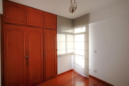 Apartamento para alugar com 180m², 3 quartos e 2 vagasQuarto 3