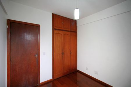 Apartamento para alugar com 180m², 3 quartos e 2 vagasQuarto 2