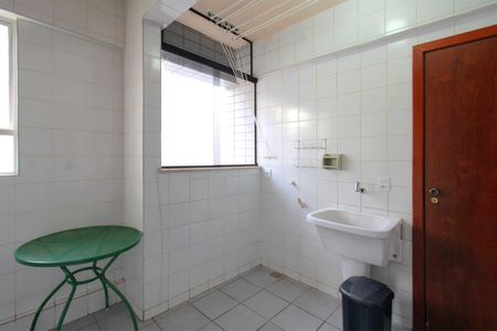 Apartamento para alugar com 180m², 3 quartos e 2 vagasÁrea de Serviço