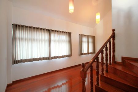 Apartamento para alugar com 180m², 3 quartos e 2 vagasSala