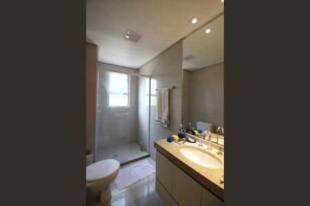 Apartamento à venda com 242m², 5 quartos e 3 vagasSuíte 2 Banheiro