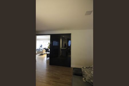 Apartamento à venda com 242m², 5 quartos e 3 vagasSala 2