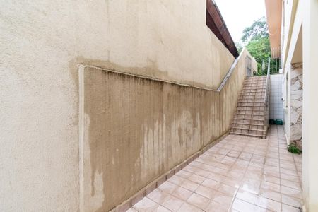 Casa à venda com 517m², 3 quartos e 5 vagasEscada