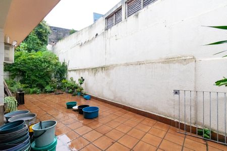 Casa à venda com 517m², 3 quartos e 5 vagasQuintal