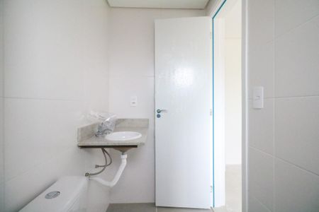 Apartamento à venda com 108m², 2 quartos e 2 vagasBanheiro da Suíte 1