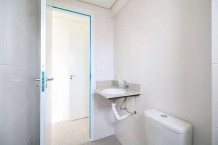 Apartamento à venda com 68m², 2 quartos e 2 vagasBanheiro da Suíte 2