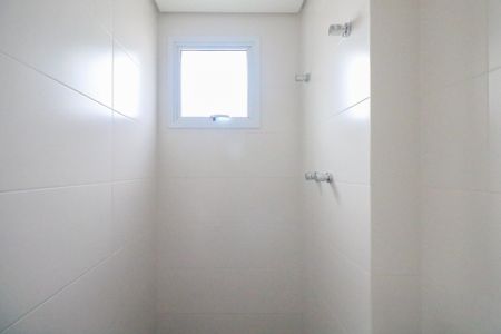 Apartamento à venda com 108m², 2 quartos e 2 vagasBanheiro da Suíte 1