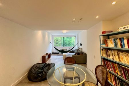 Apartamento à venda com 75m², 2 quartos e 1 vagaSala