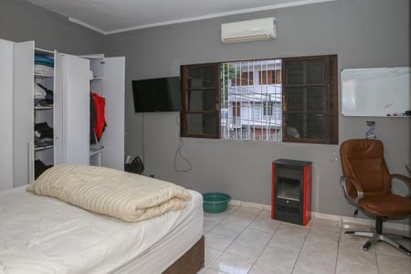 Casa à venda com 174m², 3 quartos e 2 vagasQuarto 1