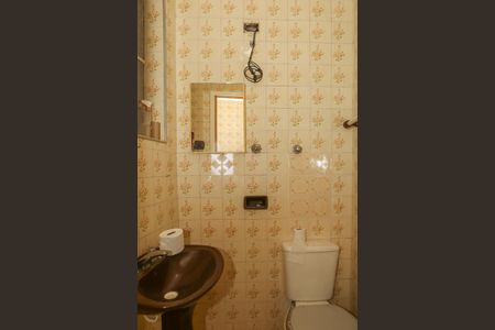 Casa à venda com 174m², 3 quartos e 2 vagasLavabo