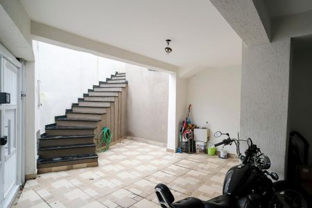 Casa à venda com 200m², 3 quartos e 2 vagasGaragem