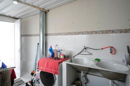 Casa à venda com 200m², 3 quartos e 2 vagasÁrea de serviço