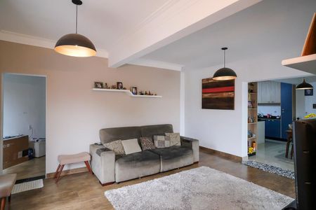 Casa à venda com 200m², 3 quartos e 2 vagasSala