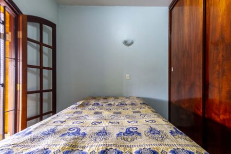 Casa à venda com 146m², 4 quartos e 2 vagas Casa à venda com 146m², 4 quartos e 2 vagasQuarto